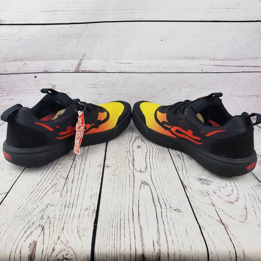 *Sold New Van's Ultrarange Rapid Black Flames - Picture 6 of 9